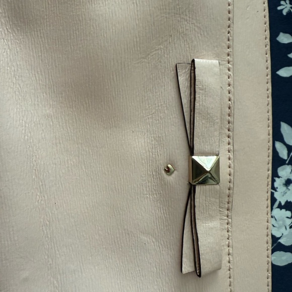Kate Spade Blush Pink Crossbody Bag with 🎀 – - Picture 3 of 7